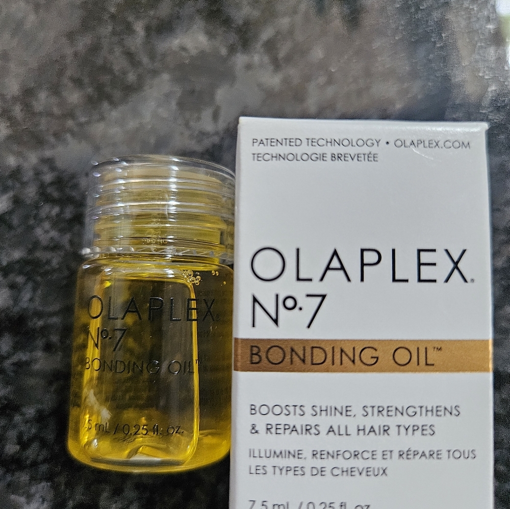 Olaplex No7 Bonding Oil - Picture 6 of 8